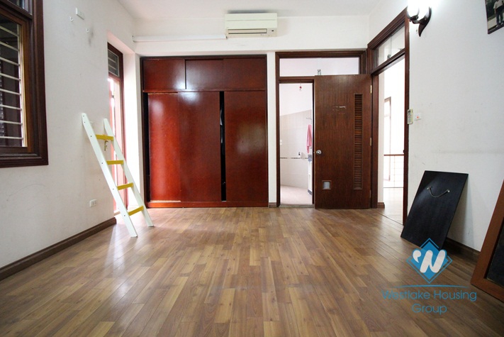 Modern detached villa rental in Tay Ho